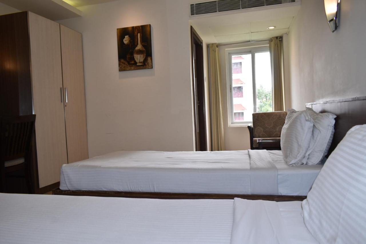 Hotel South Regency, Ernakulam Kochi Buitenkant foto