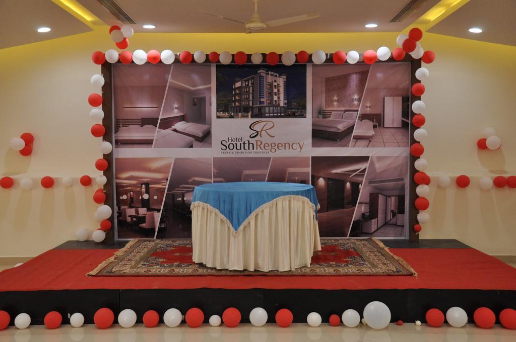 Hotel South Regency, Ernakulam Kochi Buitenkant foto
