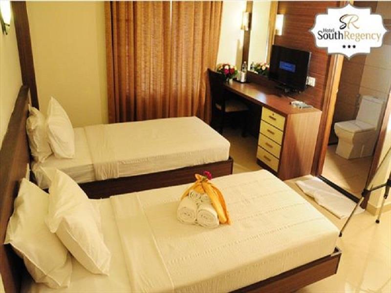 Hotel South Regency, Ernakulam Kochi Buitenkant foto