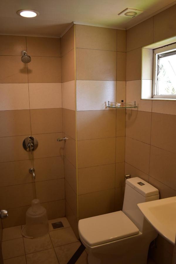 Hotel South Regency, Ernakulam Kochi Buitenkant foto